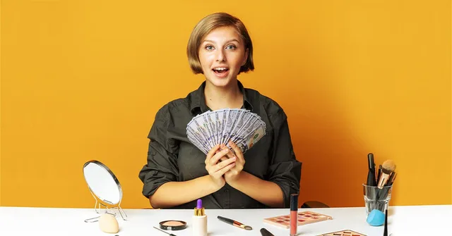 monetizing content, content creator, influencer, portrait, caucasian, content creator, content creator, content creator, content creator, content creator, influencer, influencer, influencer, influencer. How ASA and CMA rules change a UK creator discovery brief
